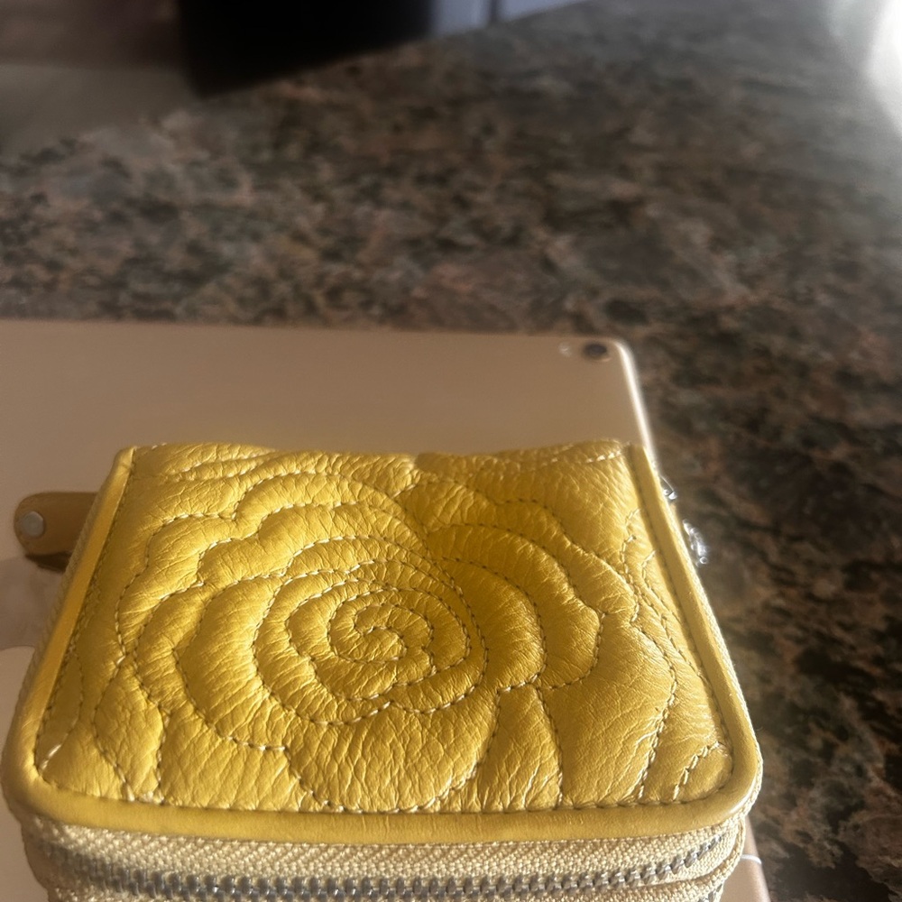 Brighten wallet